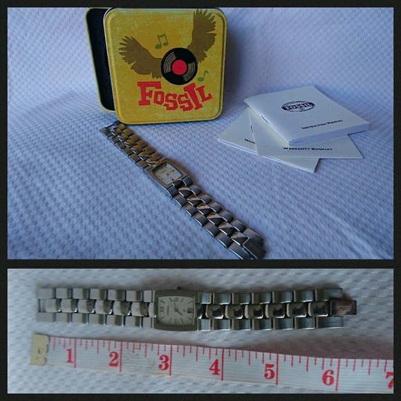 Women's Fossil Watch - Picture 2 of 2